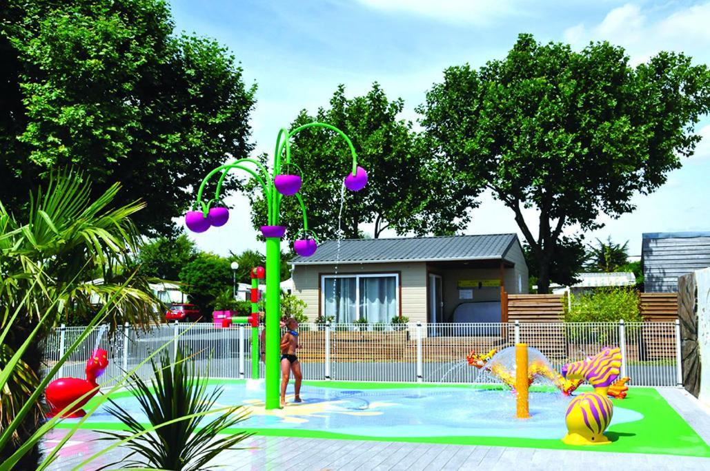 Camping Le Beaulieu Puilboreau Exterior photo
